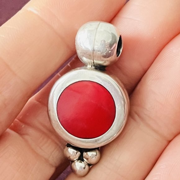 One-of-a Kind! Handcrafted Vintage 925 Sterling Silver Pendant Set in Red Coral - Picture 4 of 6